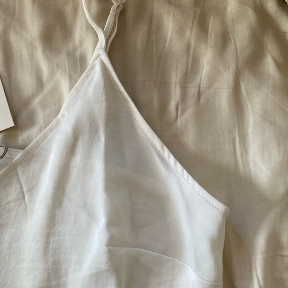 A New Day NWT Ivory Camisole Adjustable Spaghetti Strap V-neck Split Hem 10 - Picture 6 of 8